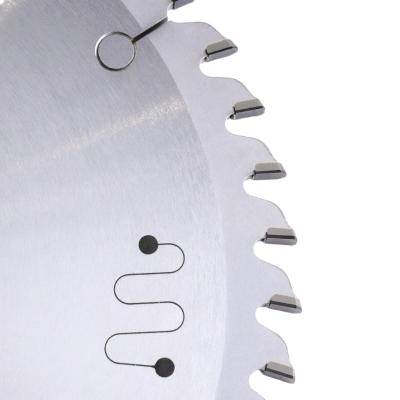 China Antirust Polycrystalline Diamond Blade , Durable Flat Tooth Grind Table Saw Blade for sale
