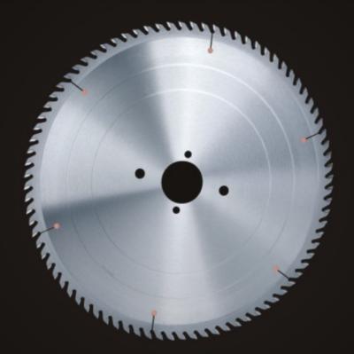 China Hojas de sierra circular TCT de hierro fundido de 300 mm Corte fino 2000 rpm en venta