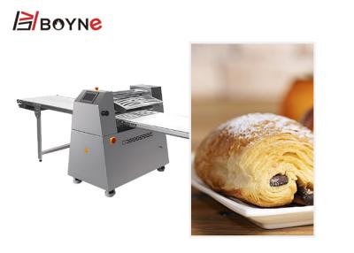 Chine Installation de fabrication de roulement verticale complètement automatique de boulangerie de largeur de Sheeter 650mm de la pâte à vendre