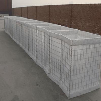 China Retaining Wall 4mm 800Mpa Tensile Hesco Barrier for sale