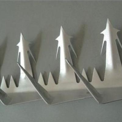 China Low Carbon Galvanized Anti Climb Wall Spikes 1.2m Length for sale