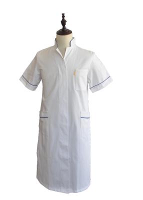 Chine Les uniformes médicaux de travail de dames respirables/soins multi de couleur frottent des ensembles  à vendre