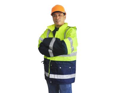 China 2 chaquetas para hombre reflexivas de la seguridad del invierno de las chaquetas 300D Oxford del trabajo del invierno del tono  en venta