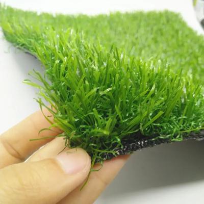 China 20mm Landscaping Artificial Grass Carpet Synthetic Putting Green 200/M for sale