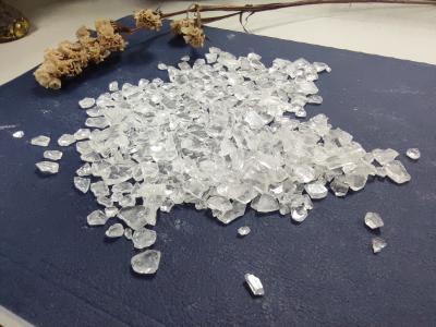 China Alta resina del Tg del peso de molecularidad elevada, resina termoplástica del poliéster en escamas transparentes en venta