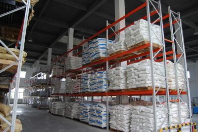 Chine Résine de polyester d'ISO9000195/5 HAA avec fonctionnel libre de trou d'épingle pour le revêtement de poudre à vendre