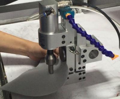 Chine coupe ultrasonique de rideau en machine du cachetage 40khz avec la dentelle ou le klaxon lisse à vendre