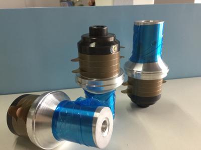 China Transductor de cerámica de la soldadura ultrasónica de los discos de la resistencia térmica 4 para el corte de costura de soldadura en venta