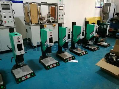 China 20khz LCD Screen Ultrasonic Plastic Welding Machine for Mending Velcro Packing Belt for sale