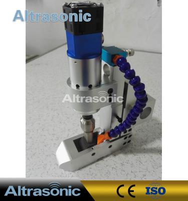 China Selle el método de adaptación Estante-montado 40KHZ ultrasónico de mano de la frecuencia del cortador de la tela en venta
