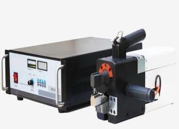 China Máquina de soldadura ultrassônica do metal do tampo da mesa para materiais diferentes do metal à venda