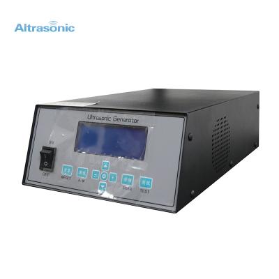 Cina Saldatore ultrasonico Machine 2600w di corrente alternata di plastica in vendita