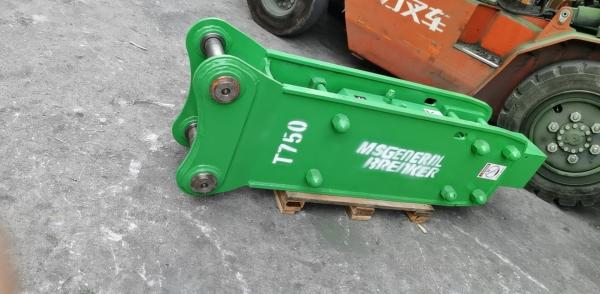 Quality Electric Hydraulic Excavator Attachments 40CRMO Excavator Jack Hammer for sale