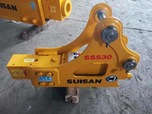 Quality Silenced Excavator Hydraulic Breaker Hammer Rock Breaker With 68mm Chisel for sale