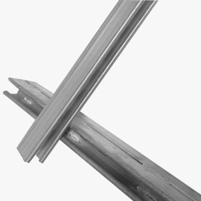 China Solid strut channel 41*2.5mm Strut C Channel Slotted Heavy Duty HDG Unistrut for sale