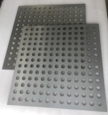 China Placa de tungsteno perforada pulida con aleación de tungsteno mínima al 99,98 % en venta