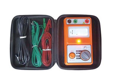 China LCD 2500V Digital Insulation Resistance Meter Common Batteries for sale
