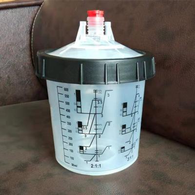 China 400ml 600ml 800ml Paint Mixing Cup Used On Spray Gun Customized Logo for sale