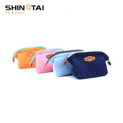 China Wholesale Large Capacity Custom Makeup Bag Cosmetic Bag for sale