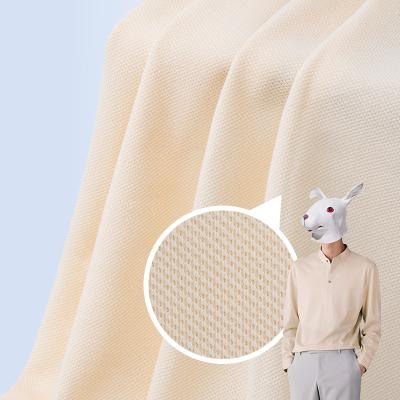 China Material puro resistente de la camiseta del color del hilado del algodón del piqué de la arruga doble de la tela en venta