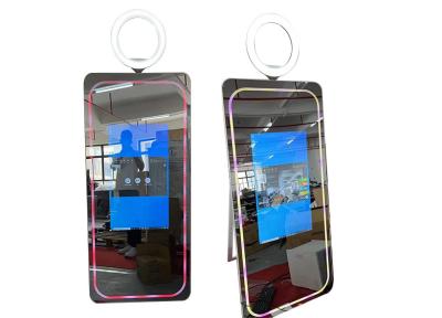 China Geführter Rahmen Selfie-Spiegel-Stand-tragbarer Heiratsspiegel-Passfotoautomat mit Kamera zu verkaufen