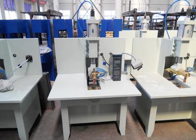 China Tipo tabla de la tabla de trabajo opcional de la soldadora de resistencia para la hoja de metal en venta