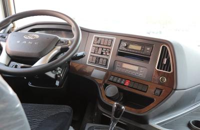 Cina camion elettrico del trattore della ruota del camion 10 del camion elettrico di nuova energia 360kw Camion del trattore 160km in vendita