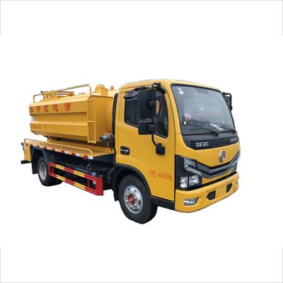 China 3308mm Wheelbase Municipal Sanitation Truck 6MT Vacuum Suction Sewage Truck for sale