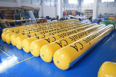 中国 0.9mm の耐久の商業用等級ポリ塩化ビニールの防水シートが付いている黄色く膨脹可能な管 販売のため