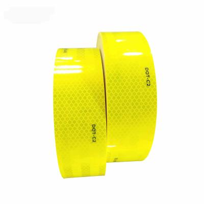 China Tela refletora resistente à poeira, pegajosa DOT Fluorescente Amarelo Verde Laranja Para Vans OEM à venda