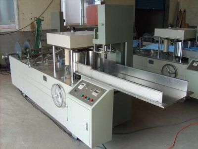 China Wandeln Sie mehr Produkt faltet Abschminktuch-Papier-Falten-Maschine um zu verkaufen