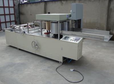 China 600 Piece/Min Facial Tissue Paper Folding Machine With Belt Synchronous Conveying for sale