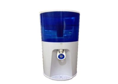 China Mini refrigerador de água, mini distribuidor bonde bonito pequeno do refrigerador da água fria do desktop com boas vendas em Amazonas à venda