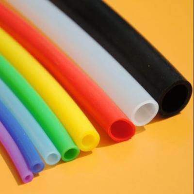 China Amarillo flexible suave rojo del tubo de goma de silicona 1-7m m en venta