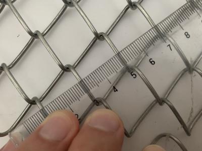 China 19.0mm Diamond Chain Link Fencing Mesh Fabric 16 Gauge 1 X 25m Galvanized for sale