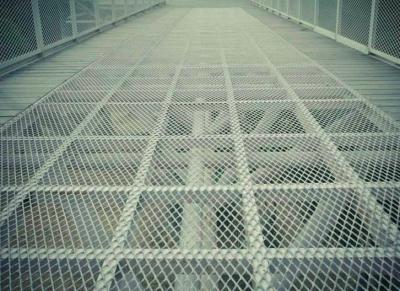 China Galvanised Expanded Metal Walkway Grating 4mm Thickness 1.5m Width for sale
