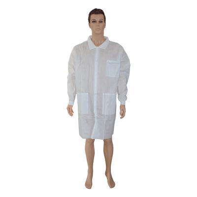 China Polypropylene Dental Disposable Lab Coats With Kimono Style 20-60gsm for sale