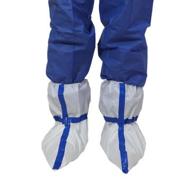 China Microporous Water Resistant Disposable Boot Cover With Blue Adhesive Tape for sale