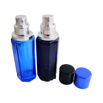 China refillable perfume spray bottle 25ml  recycled glass bottles black blue red pink green cap plastic and metal roll frog à venda