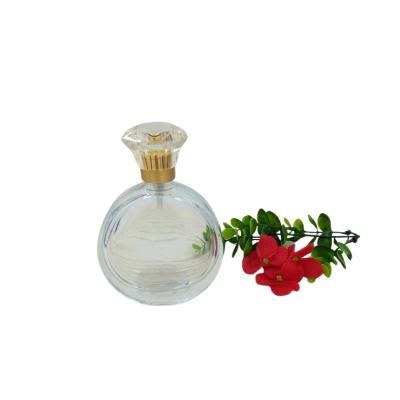 China Modifique el aspecto hermoso de cristal recargable de la botella para requisitos particulares de perfume de los casquillos 50ml en venta