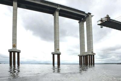 Chine Fabrication sifflante préfabriquée mobile de colonne de soutien de butée de pilier de pont en acier de construction à vendre