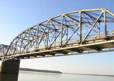 中国 表面によって電流を通されるさび止めの鋼鉄トラス橋のモダンなデザイン フレームの構造 販売のため