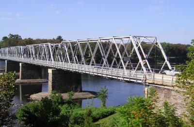 中国 Customized Zinc-Coated Steel Bridge Meeting Unique Construction Requirements 販売のため