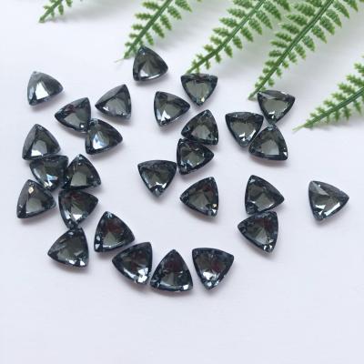 China Jewelry Making Super Value Synthetic Glass Gems Decorative Materials Loose Back Gemstone Foil Cut for sale