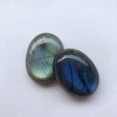 China Jewelry Making Factory Hot Selling Big Blue Instant Labradorite Nature Side Cabochon for sale
