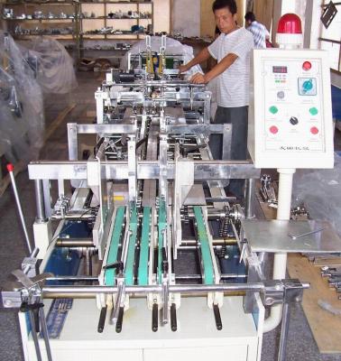 China De Machine van omslaggluer Gluer het Kleven Machine Te koop