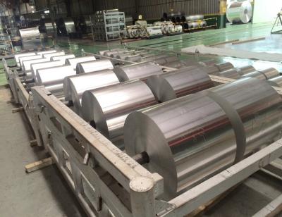 China 6061 7075 0 lisos de alumínio do rolo enorme da têmpera 8011 gravados à venda