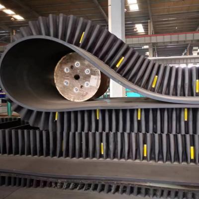 China Versatile S Corrugated Sidewall Belt For Horizontal Vertical Conveying for sale