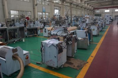 China High Speed Softgel Capsule Filling Machine 15 KW Power 0-8rpm Running Speed 14-32 Pcs Plungers zu verkaufen