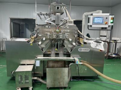 Chine 380V 220V 6 pouces Servo moteur Machine de remplissage de capsules à gel doux 5000-100000 capsules/h à vendre